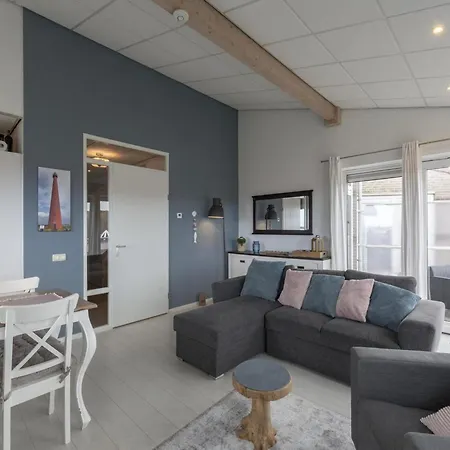 Spectacular Beachside Apartment